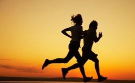 انجام ورزش سنگین به طور منظم احتمالا به طول عمر شما کمک خواهد کرد